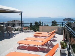 Sun deck - Alonia Studios & Maisonettes (Nafplio)