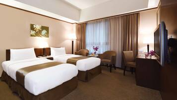 In-room safe, desk, blackout drapes, iron/ironing board
