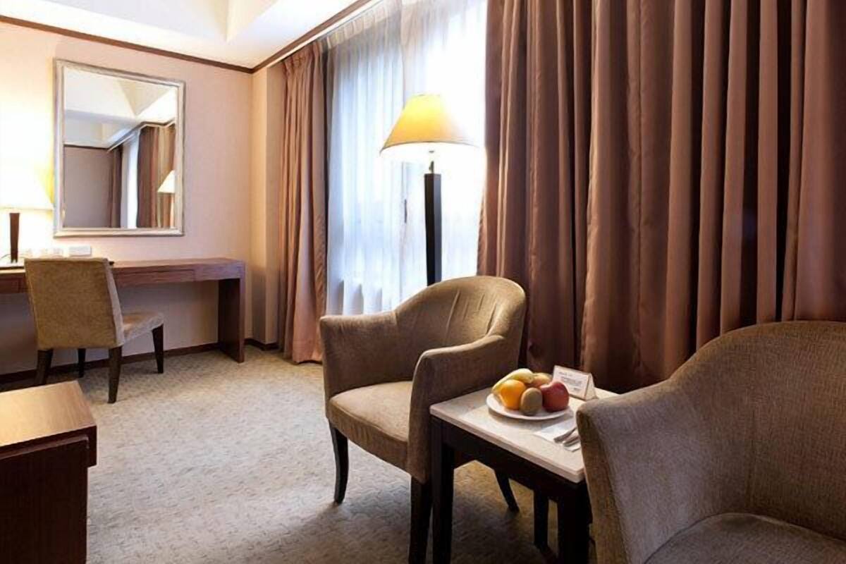 Deluxe Twin Room, Multiple Beds | In-room safe, desk, blackout curtains, iron/ironing board (on request)