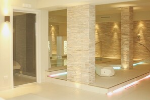 Sauna, hot tub, steam room, massages - Spa Hotel Parigi 2 (Dalmine)