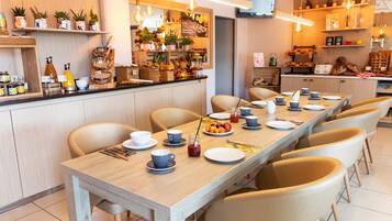 Daily buffet breakfast (EUR 16 per person)