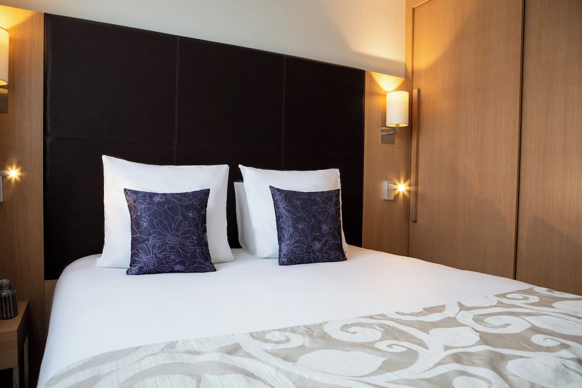 Apartment, 1 Bedroom | Premium bedding, blackout curtains, soundproofing