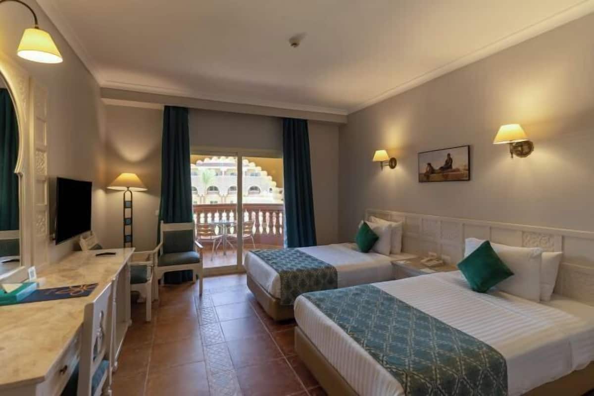 1 bedroom, minibar, in-room safe, individually decorated