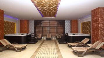 Couples treatment room(s), sauna, steam room, Turkish bath/hammam