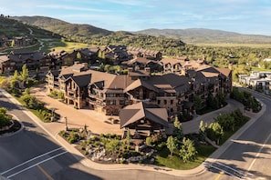 Exterior - Waldorf Astoria Park City (Park City)