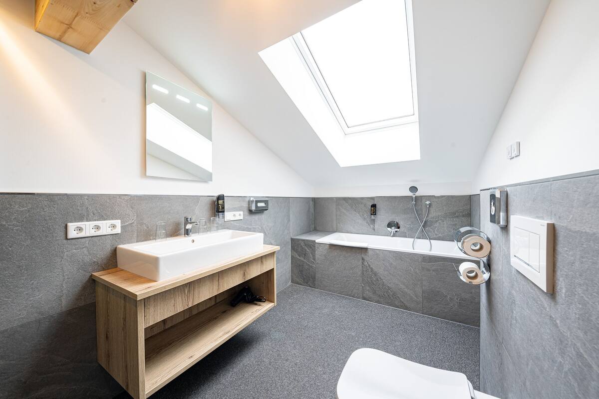 suite | hypo-allergenic bedding, memory-foam beds, minibar, in-room safe