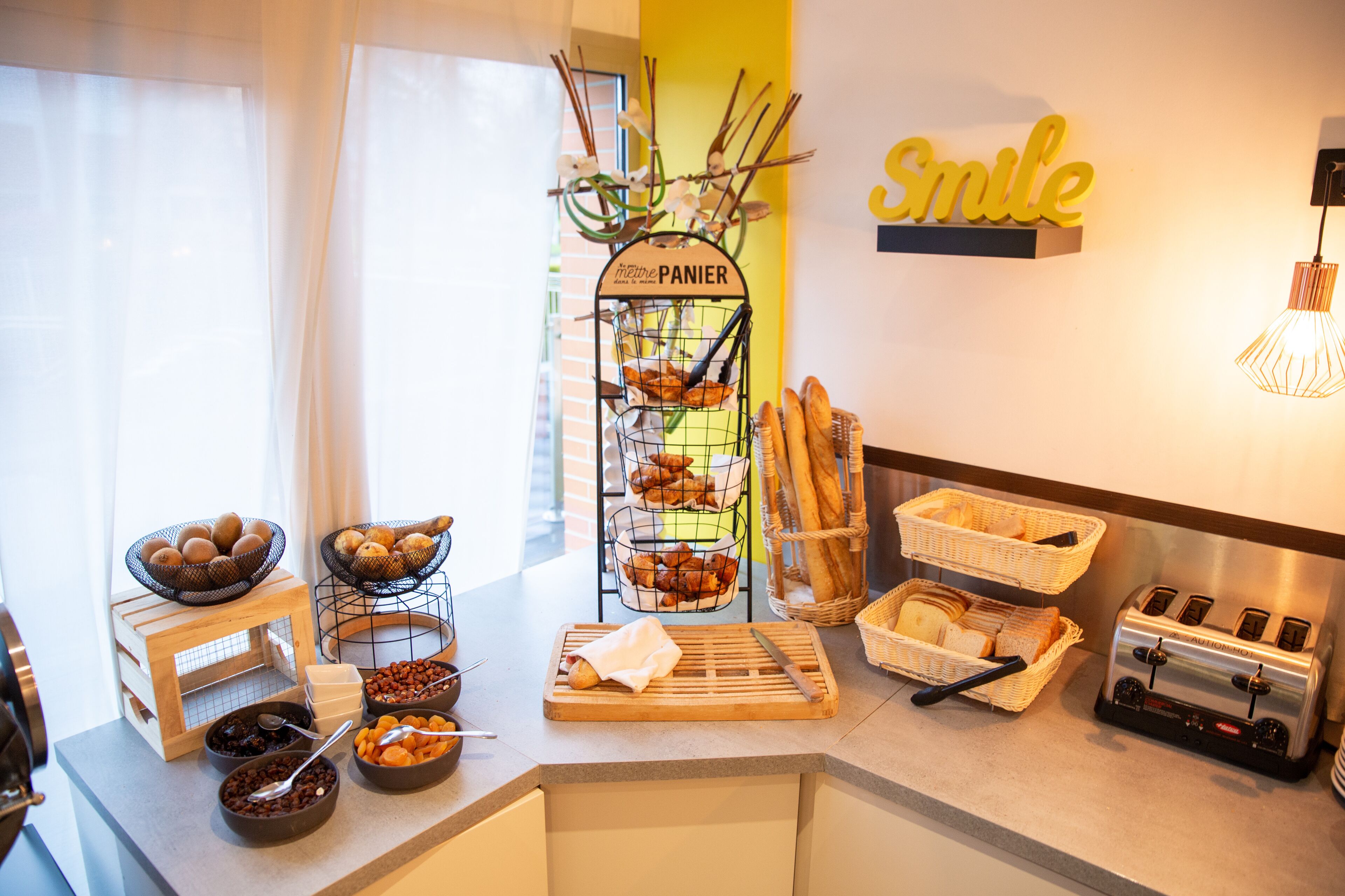 Desayuno buffet todos los días (con cargo)