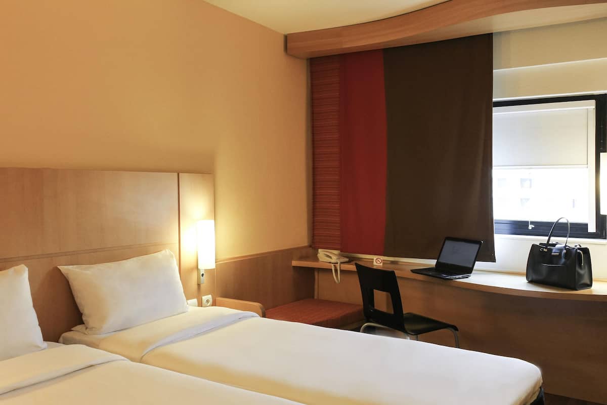 Standard Room, 2 Single Beds