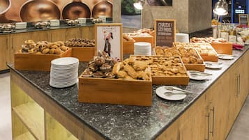 Dagelijks ontbijtbuffet (DZD 1400 per persoon)