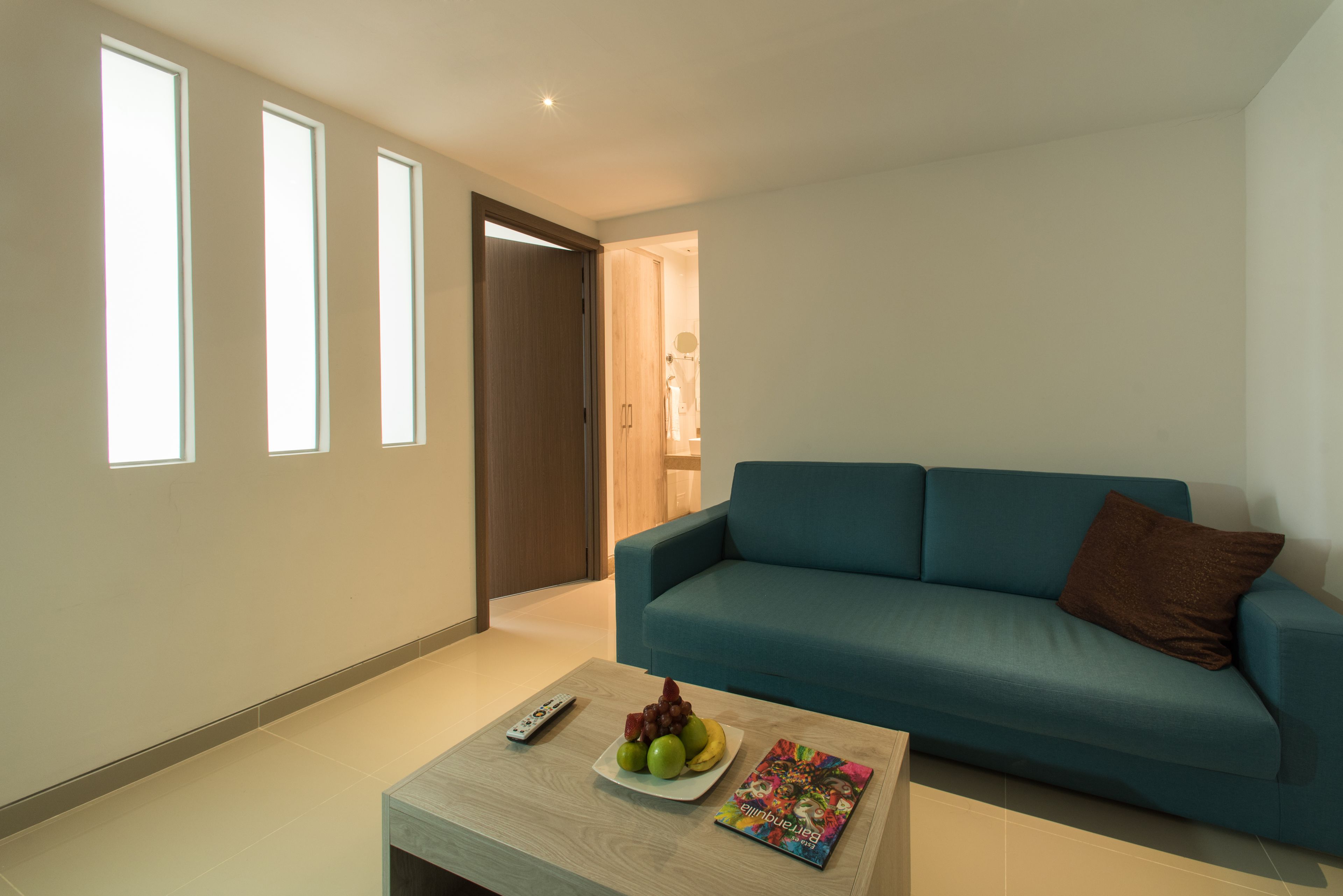 luxury room, 1 bedroom, 2 bathrooms | living room | 42-inch lcd tv with digital channels, tv