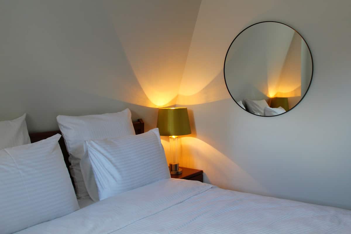Chambre Double Confort | 1 chambre, minibar, décoration personnalisée, ameublement personnalisé