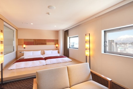 Premium bedding, in-room safe, desk, blackout drapes. Art Hotel Hirosaki City