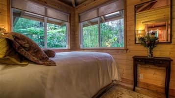 1 bedroom, premium bedding, individually decorated