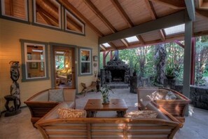 Exterior - Volcano Mist Cottage (Volcano)