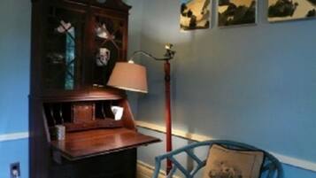 Goldfinch | Free WiFi