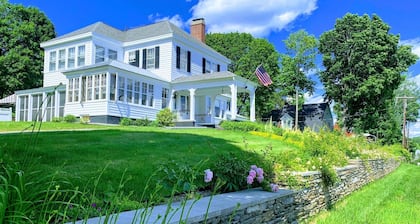 Brewster Inn
