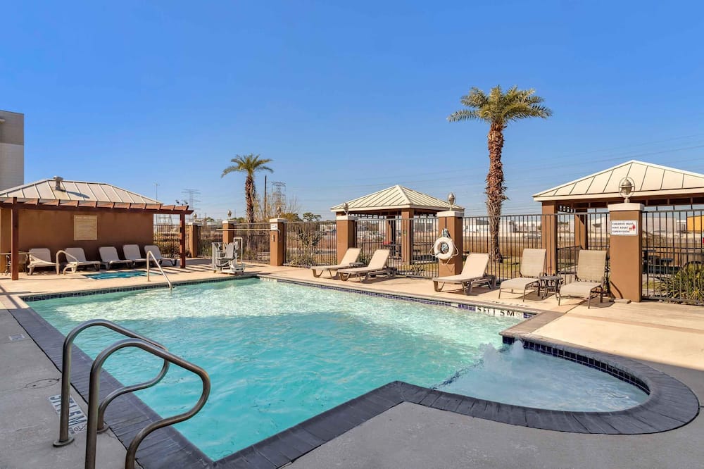Extended Stay America Suites Houston IAH Airport