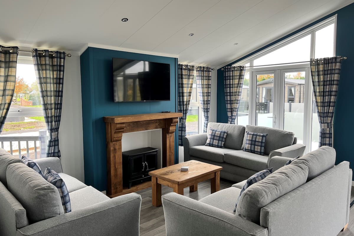 executive cabin | living area | tv