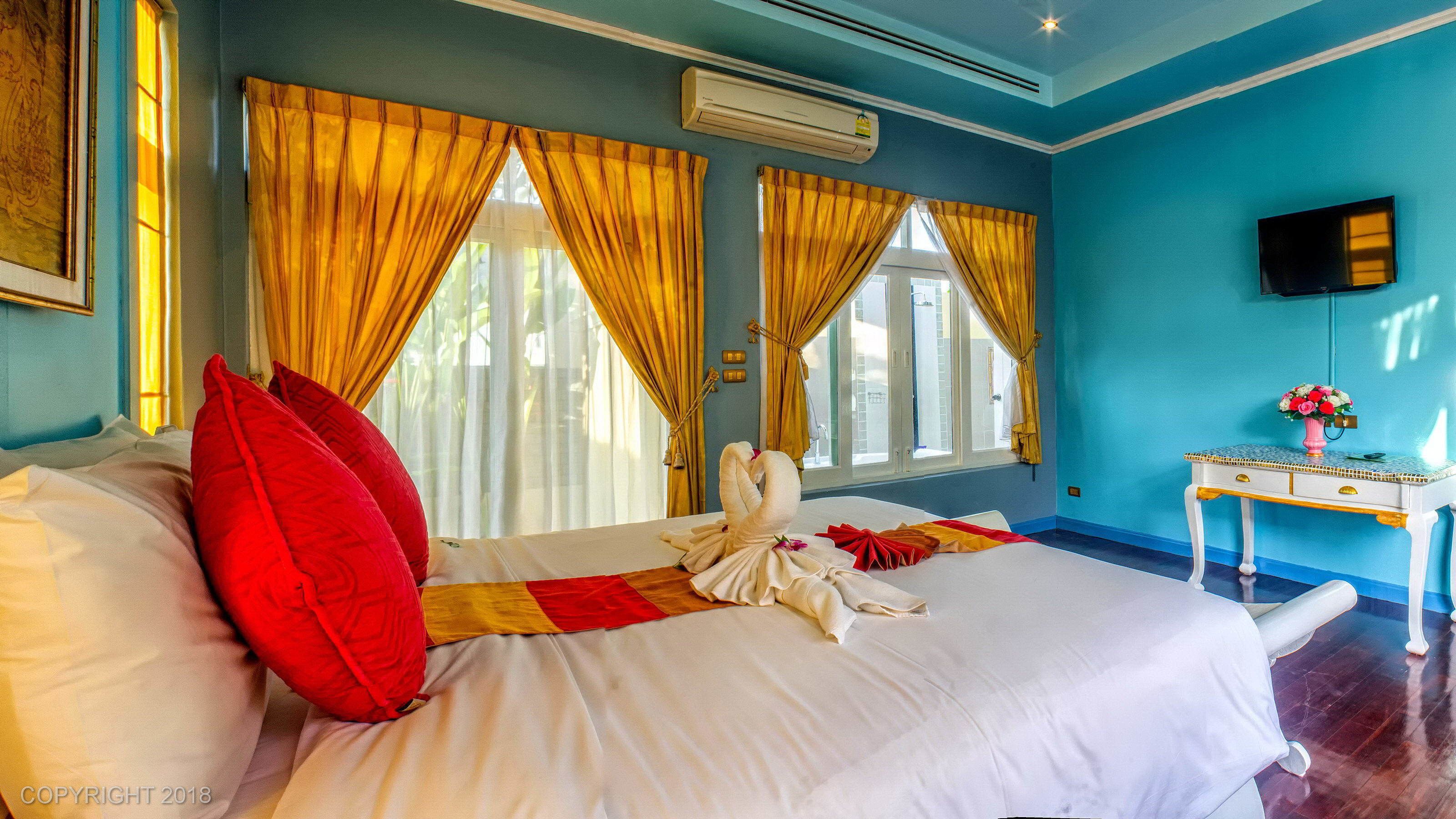 premium villa, 1 bedroom, pool view | premium bedding, down duvets, memory-foam beds, in-room safe