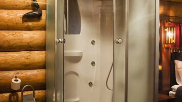 Standard Double Room | Bathroom | Free toiletries, hair dryer, towels