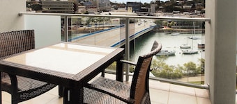 Oaks Townsville Gateway Suites