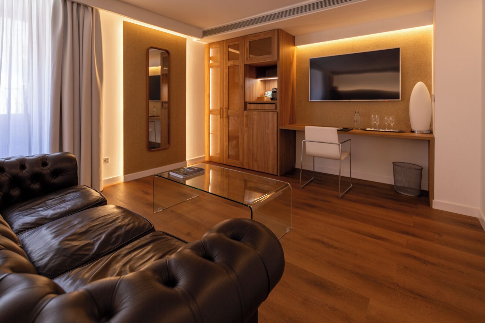 double room, annex building | 1 bedroom, minibar, in-room safe, desk