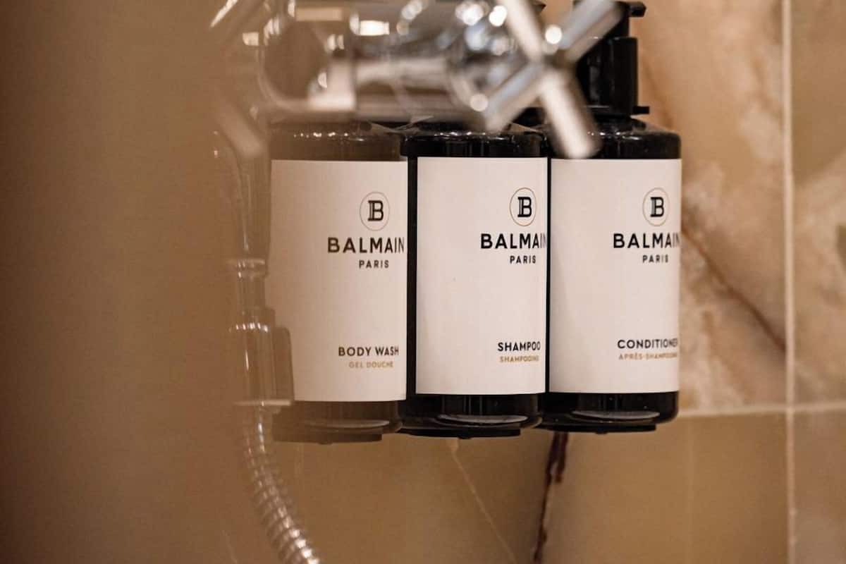 single room (bath with jets) | bathroom | free toiletries, hair dryer, slippers, towels