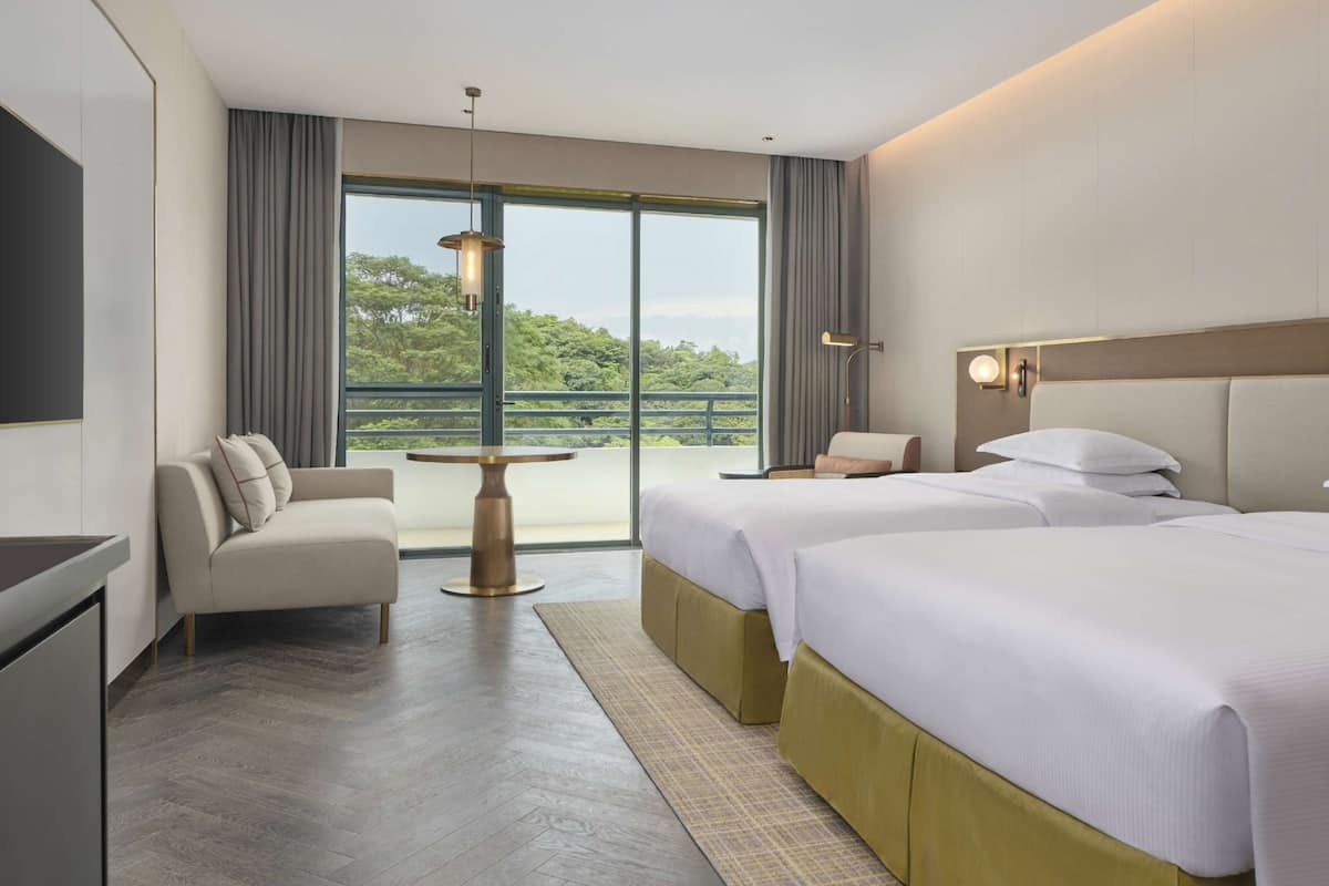 minibar, in-room safe, desk, laptop workspace