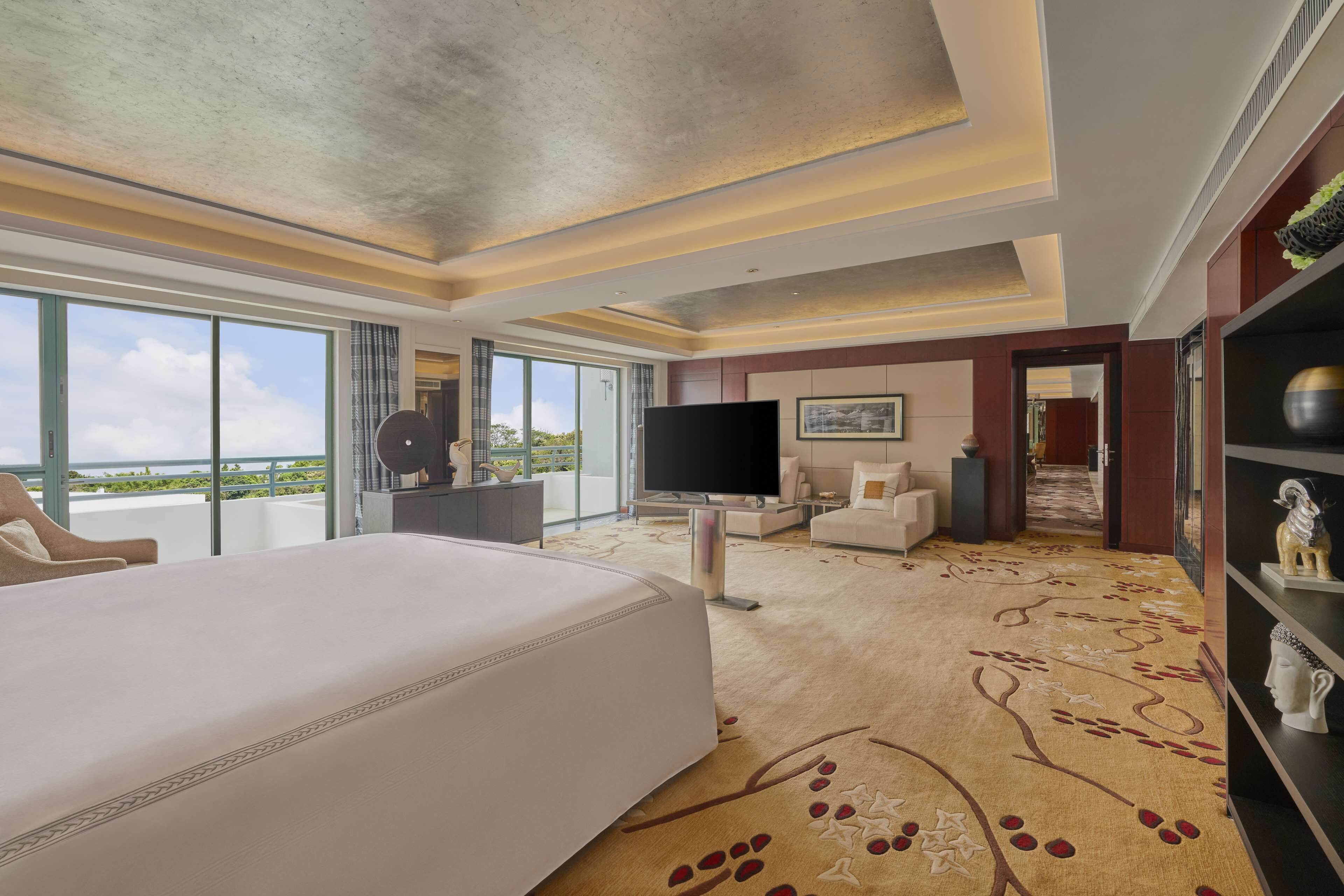 presidential suite, 2 bedrooms, balcony | minibar, in-room safe, desk, laptop workspace