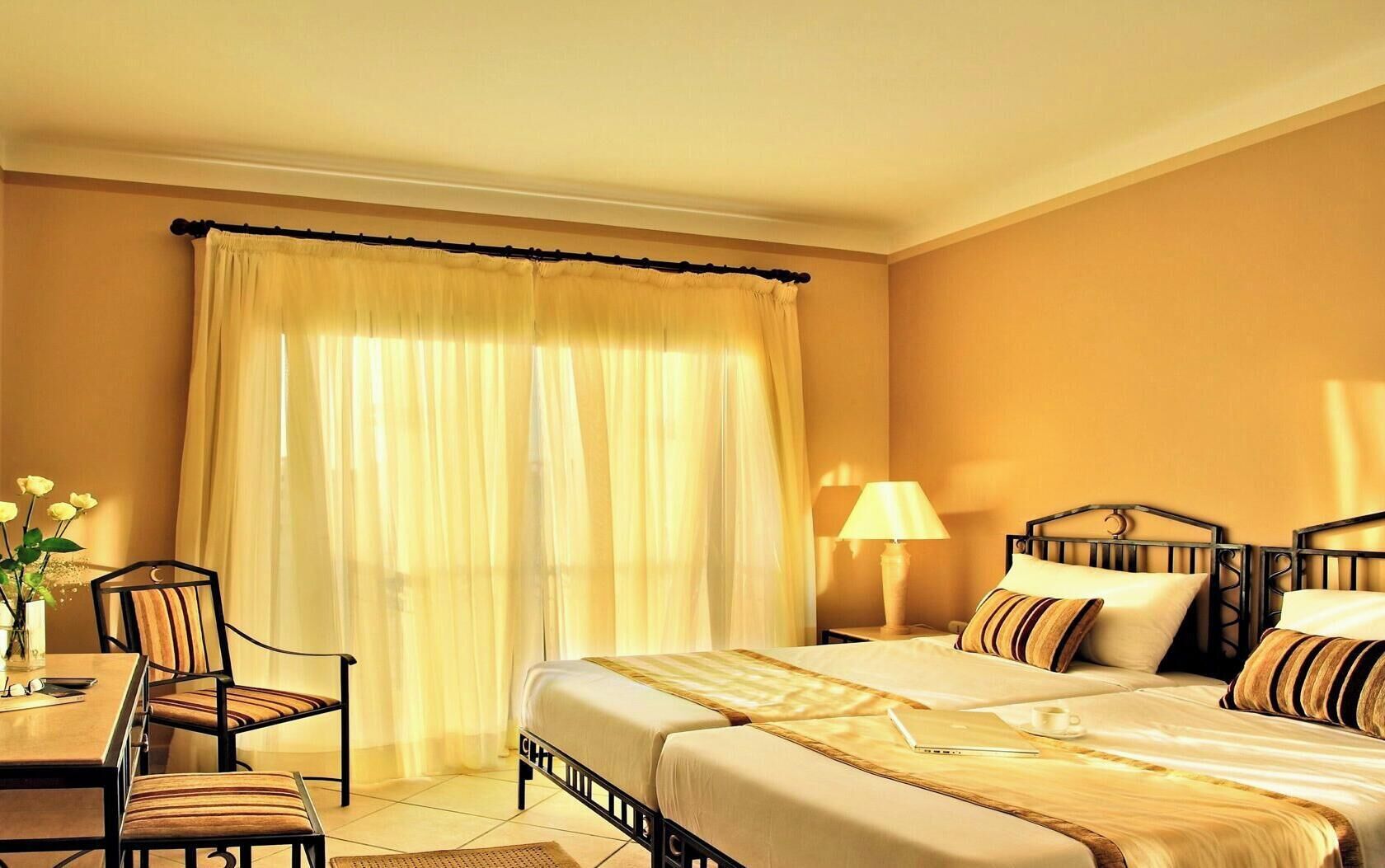 In-room safe, free cribs/infant beds, Internet, bed sheets