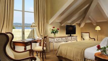 1 Schlafzimmer, hochwertige Bettwaren, Daunenbettdecken, Minibar