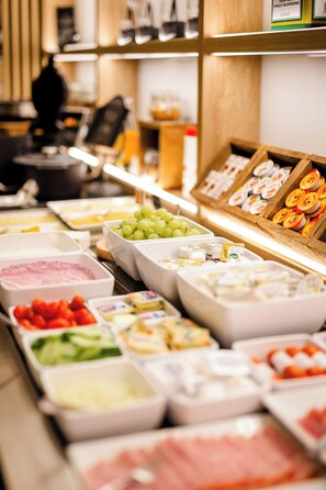 Daily buffet breakfast for a fee