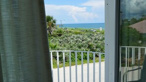 Standard Room, 1 King Bed, Non Smoking, Jetted Tub, Balcony (Room With it All) | Terrace/patio - White Orchid Inn & Spa (Flagler Beach)