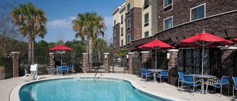 Seasonal outdoor pool