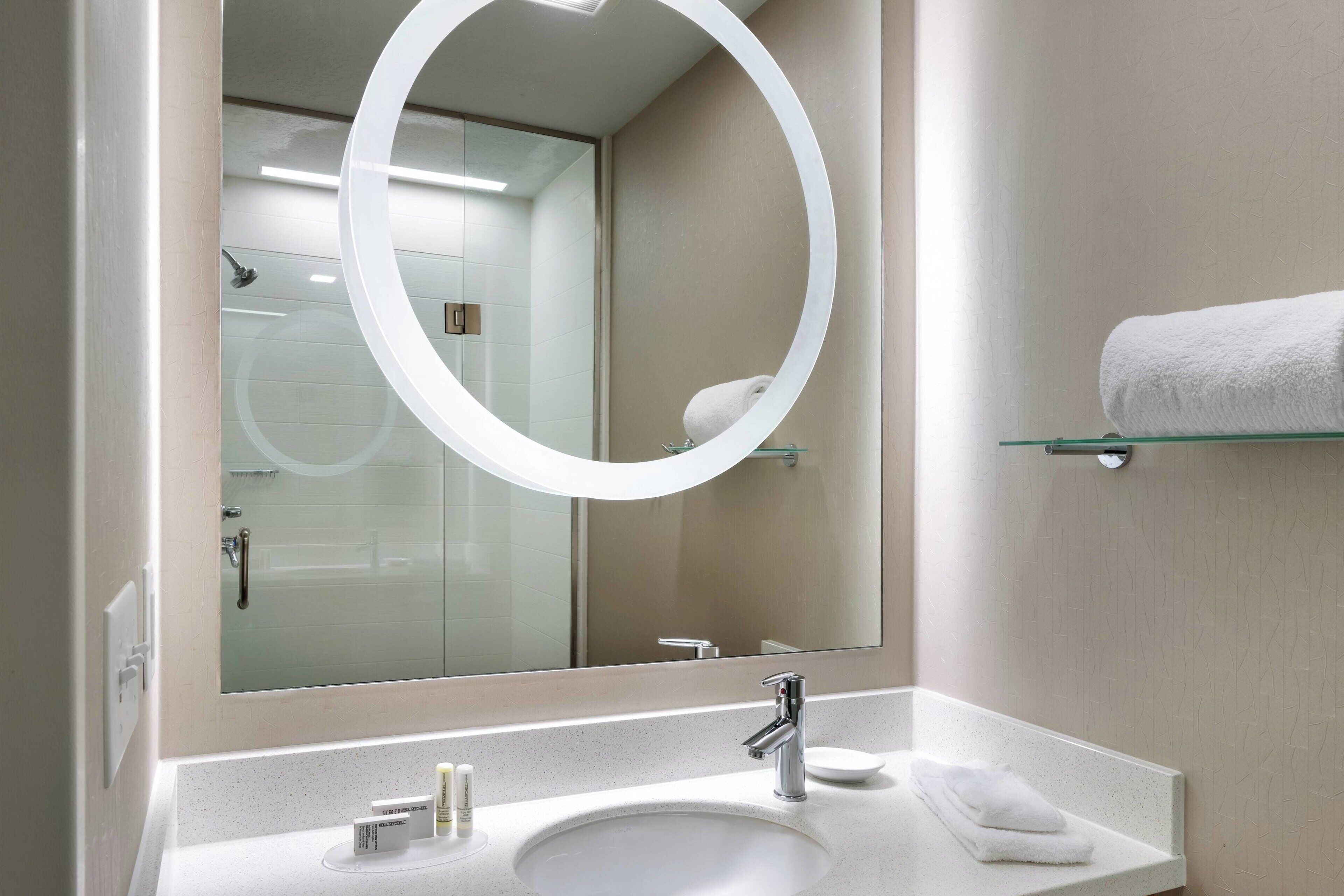 separate bathtub and shower, free toiletries, hair dryer, towels