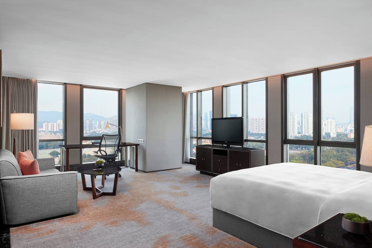 1 kamar tidur, seprai premium, selimut bulu angsa, dan minibar