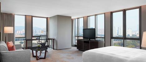 1 kamar tidur, seprai premium, selimut bulu angsa, dan minibar