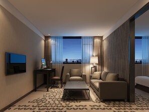 Ropa de cama de alta calidad, cubrecamas y minibar 