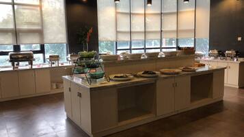 Daily local cuisine breakfast (CNY 39 per person)