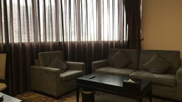 Superior Suite | Premium bedding, down duvets, minibar, in-room safe