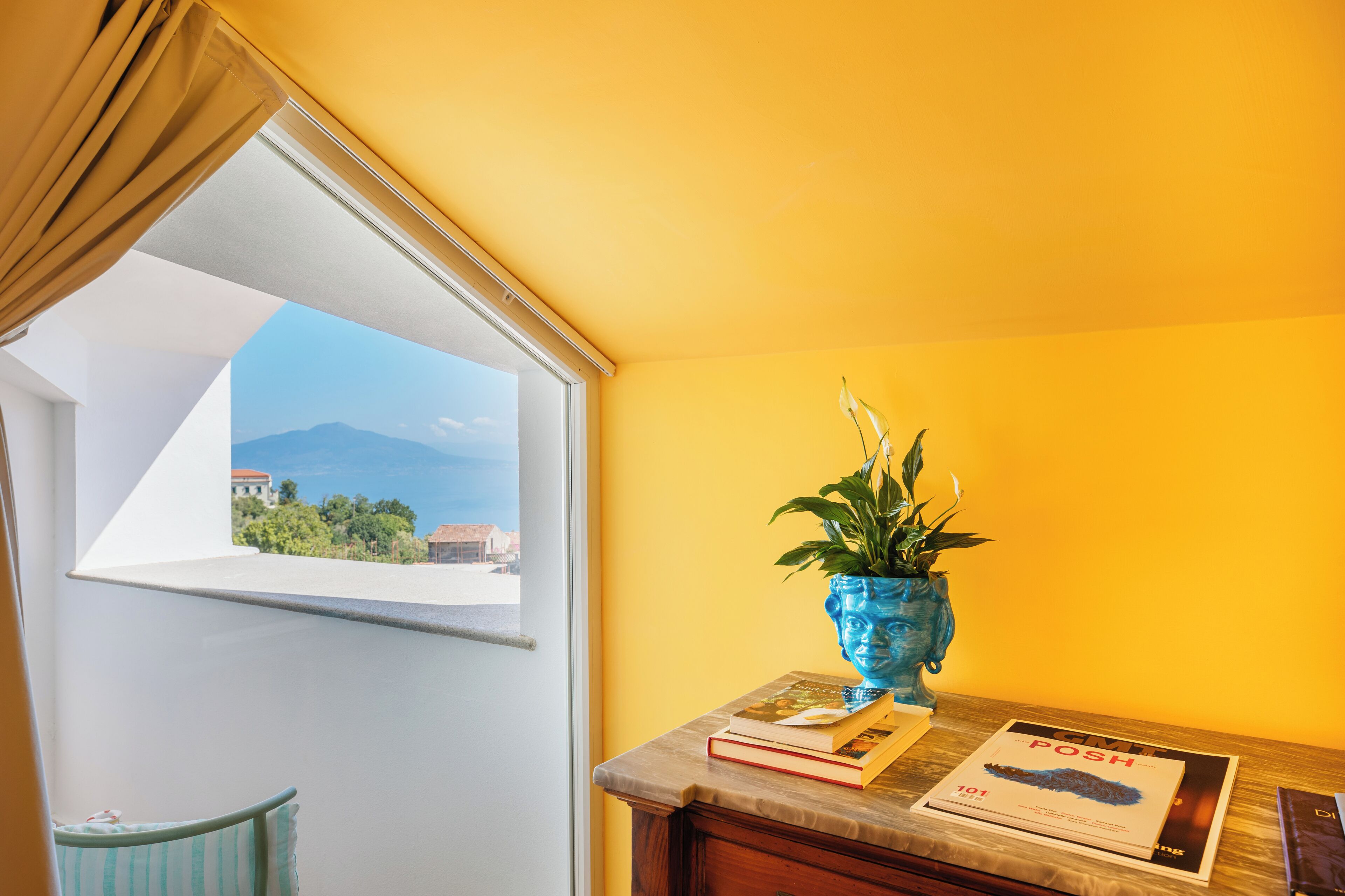 suite | 1 bedroom, minibar, in-room safe, individually decorated