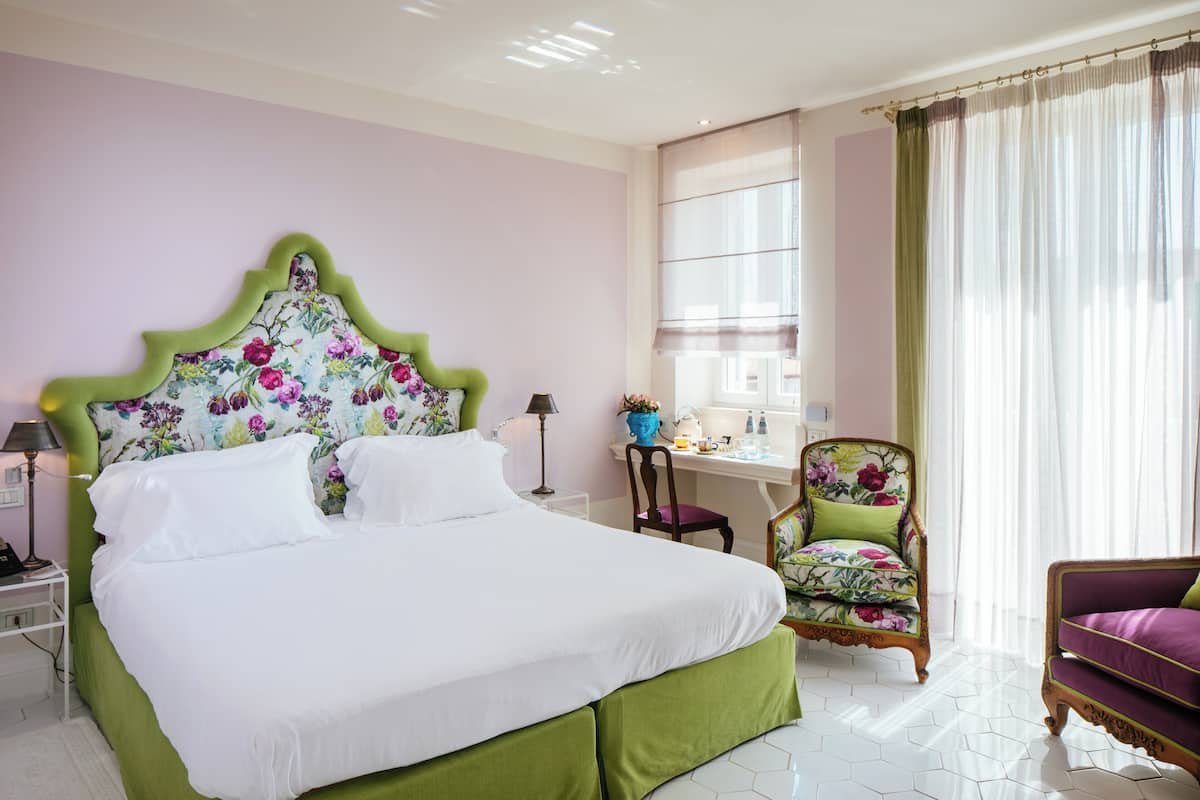 Junior-Suite | 1 Schlafzimmer, Minibar, Zimmersafe, individuell dekoriert