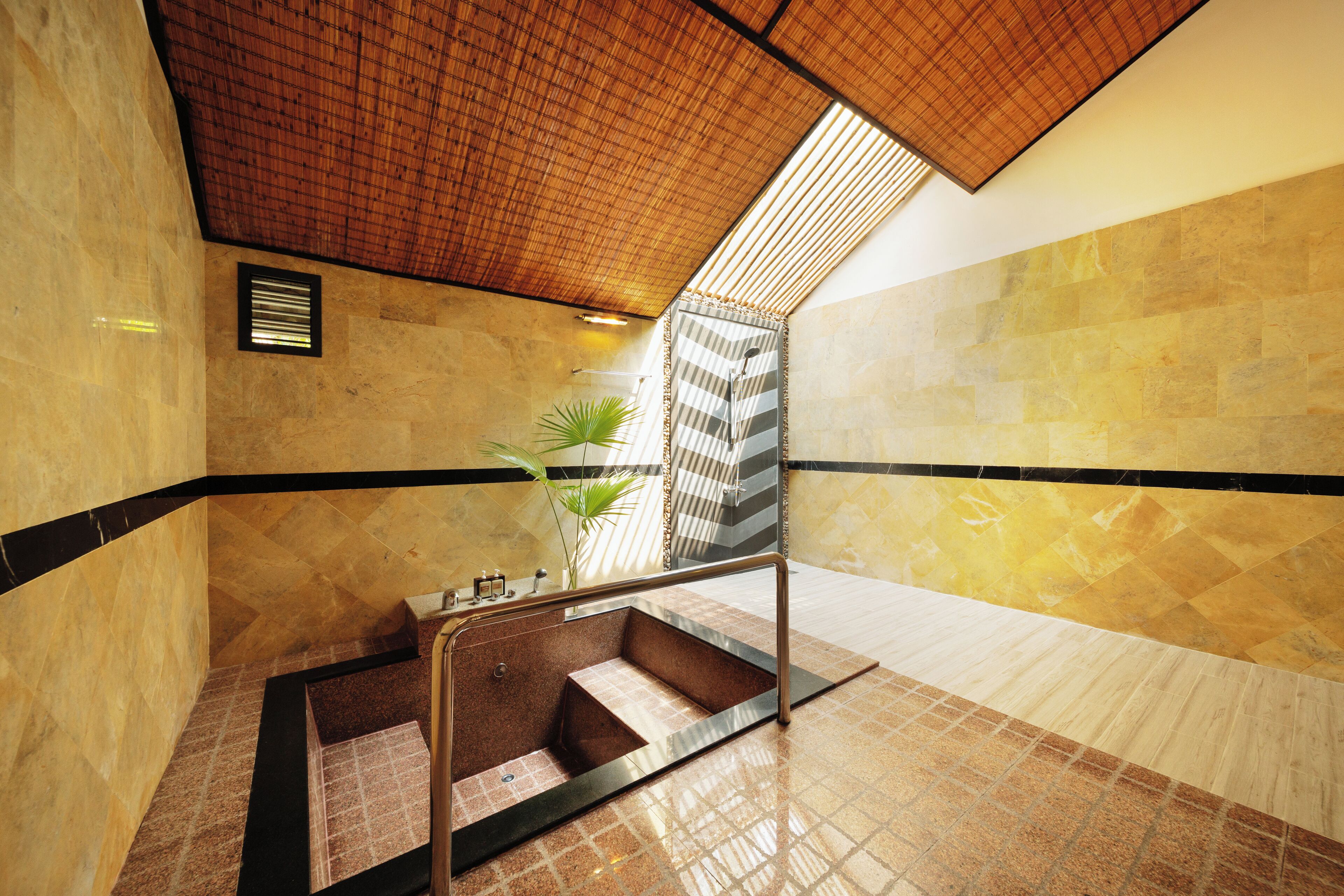 平房, 海景 | 迷你吧、客房内保险箱、办公桌、遮光窗帘