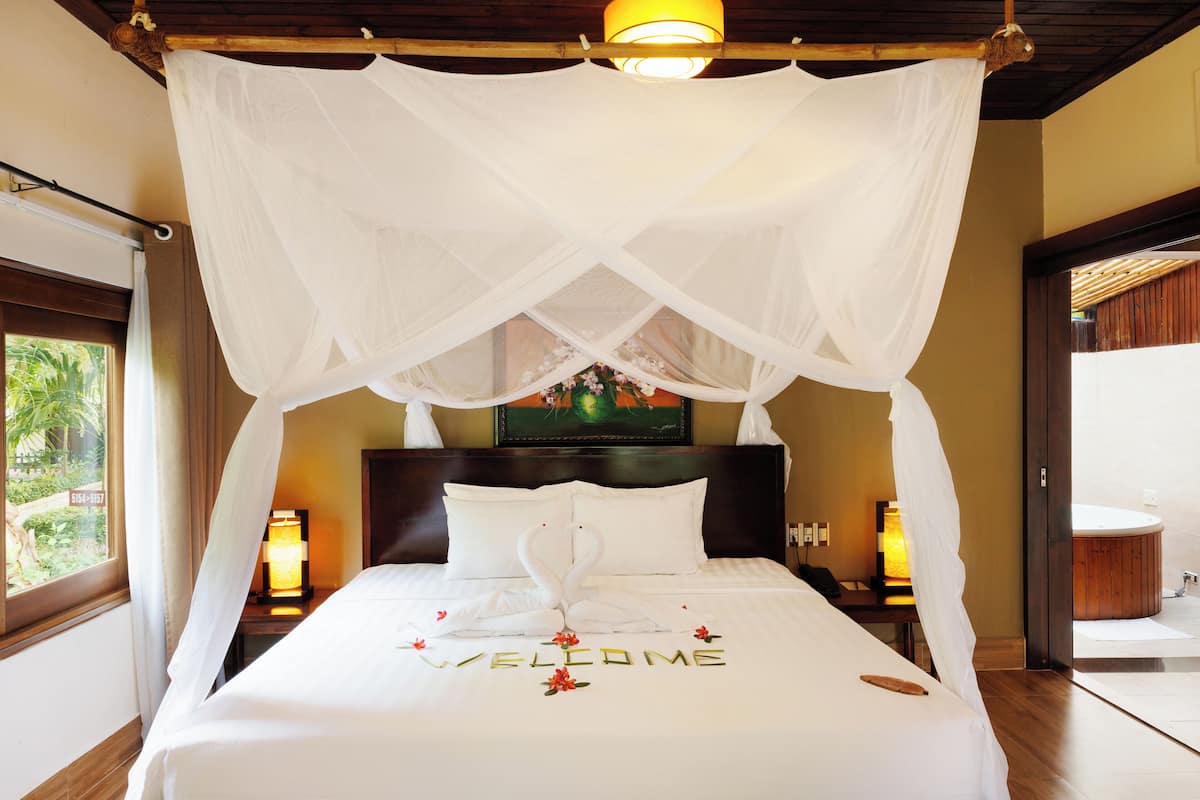 Jacuzzi Sea View | 1 bedroom, minibar, in-room safe, desk