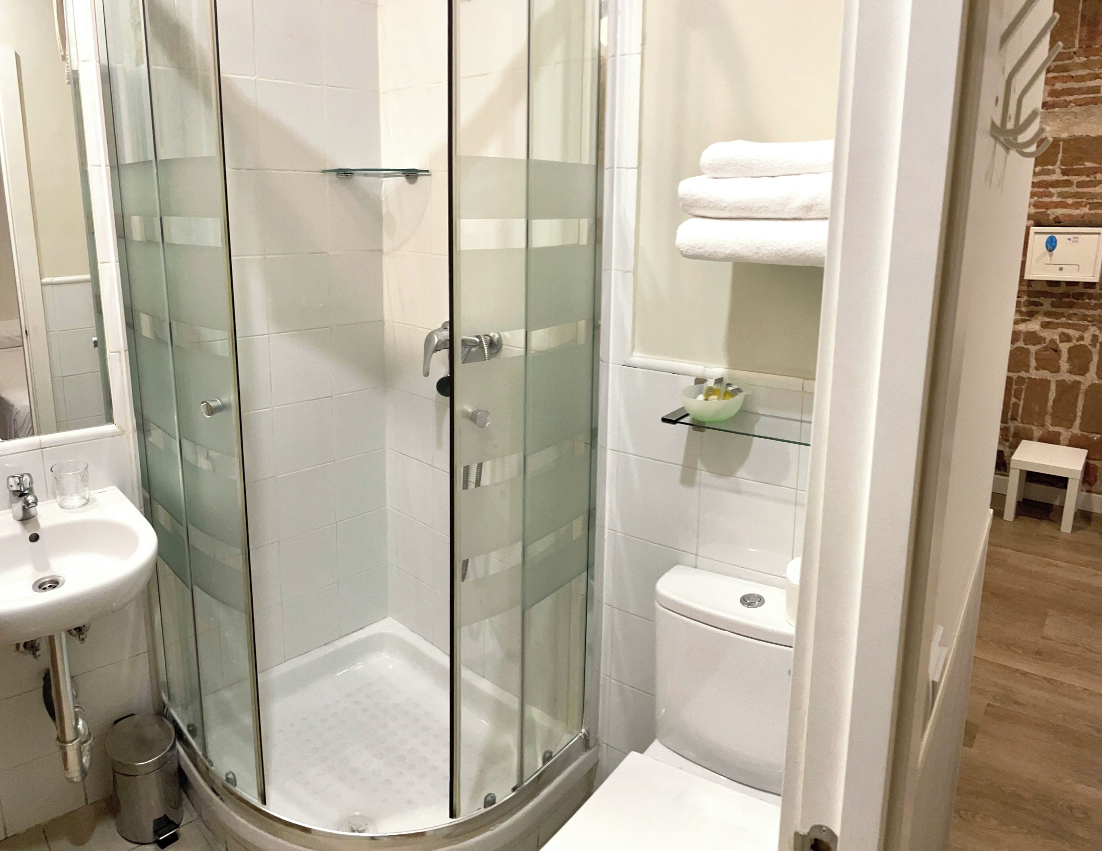 Photo - Hostal Met Madrid