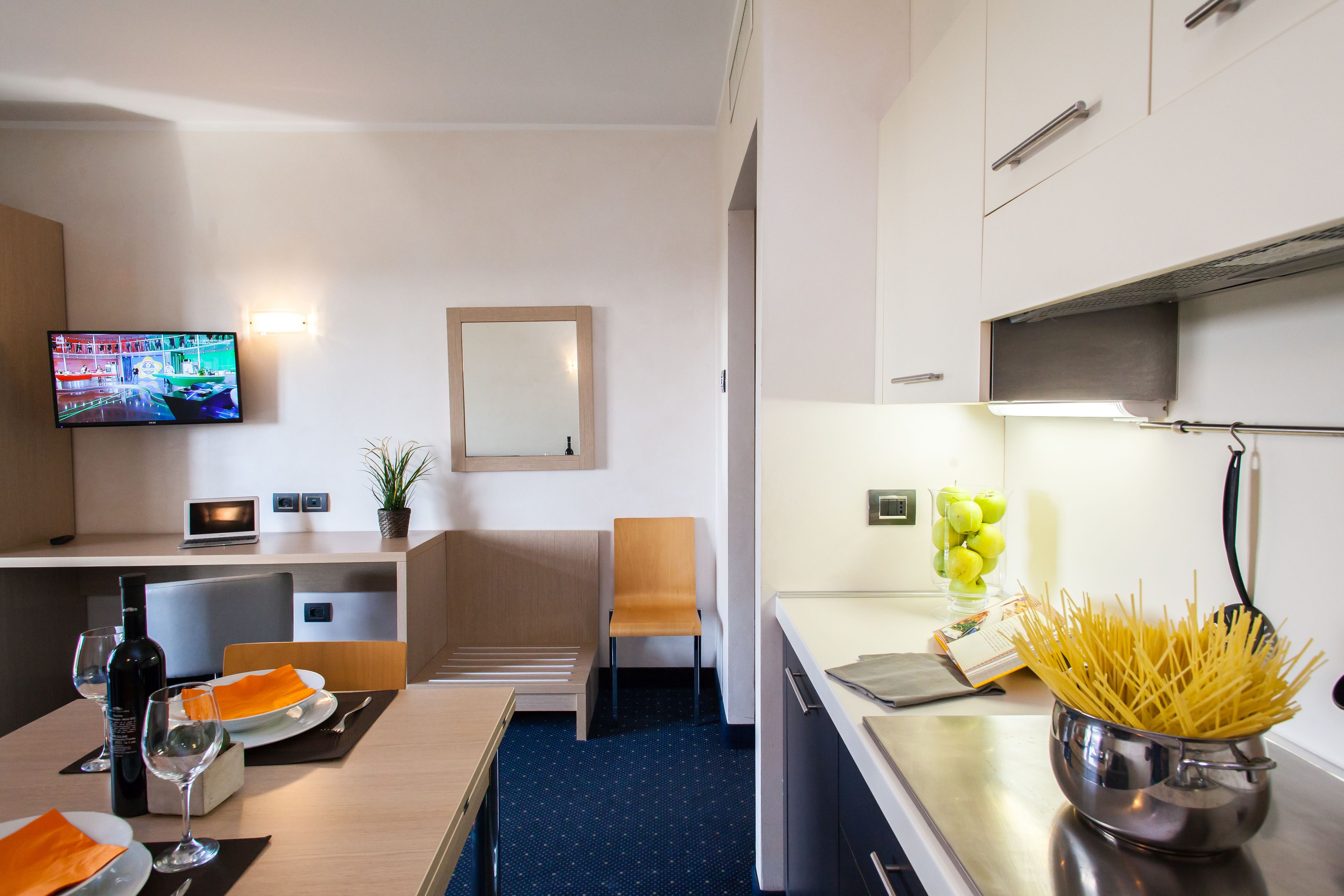 apartment junior suite | living area | 40-inch flat-screen tv with satellite channels, tv