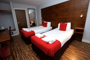 Caja de seguridad en la habitación, escritorio y wifi gratis