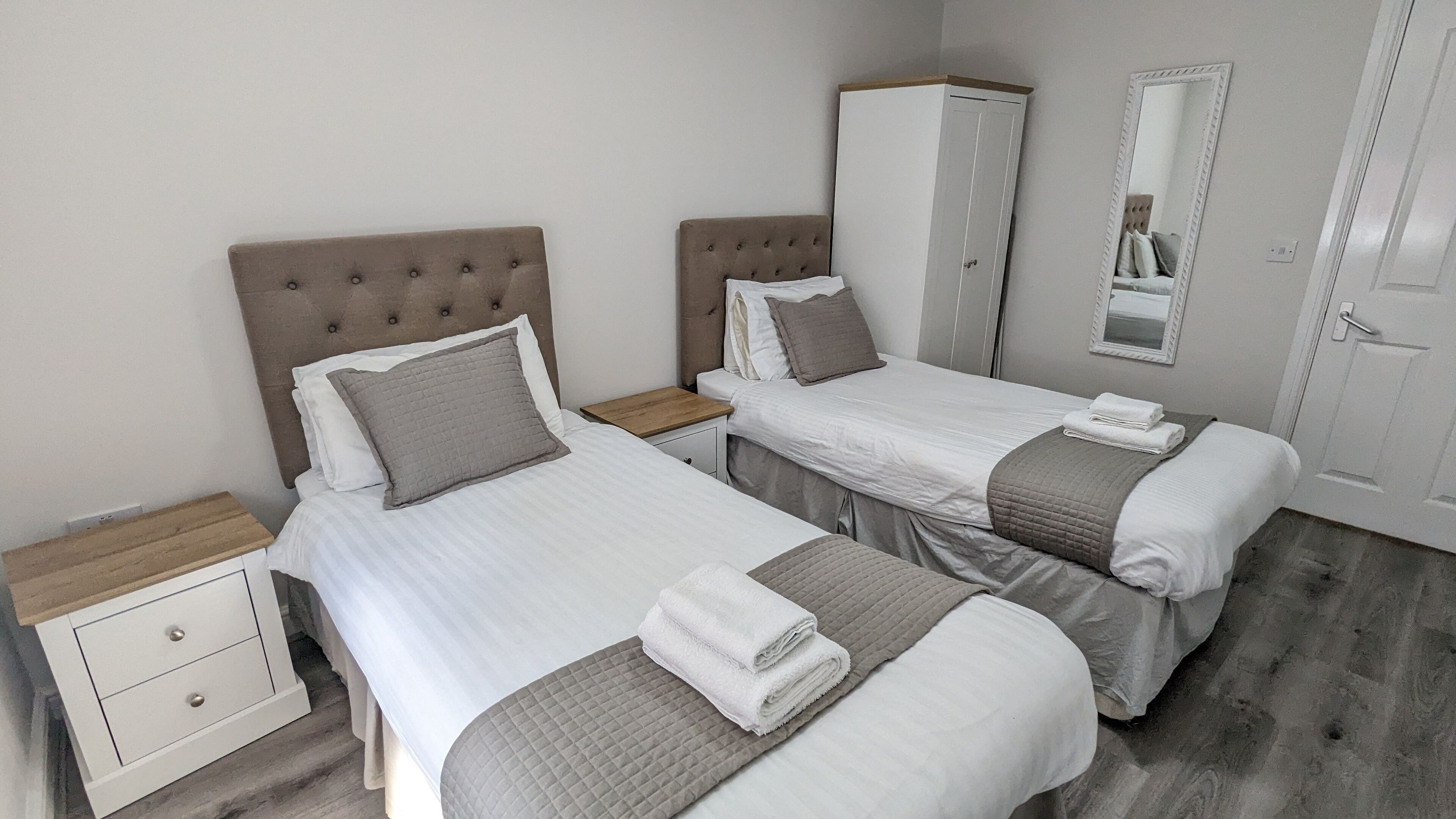 Photo - International Inn