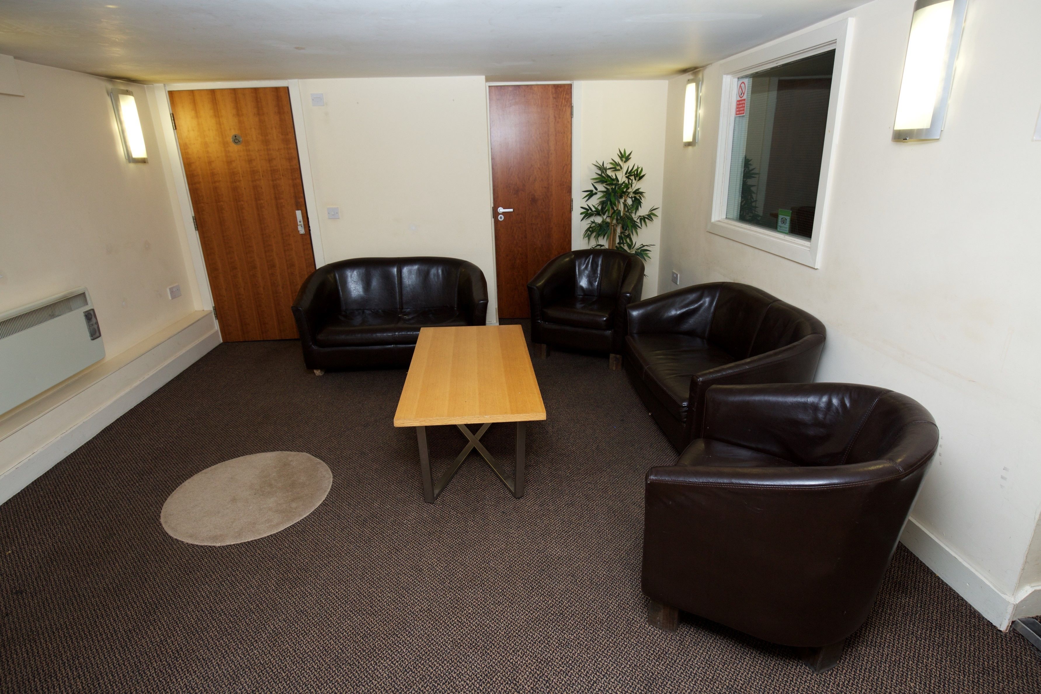 Photo - International Inn