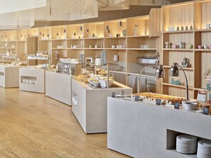 Free daily buffet breakfast  - Maistra Select Family Hotel Amarin (Rovinj)